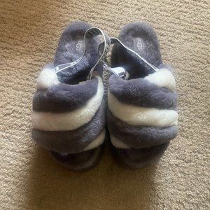 Womens Ugg slippers